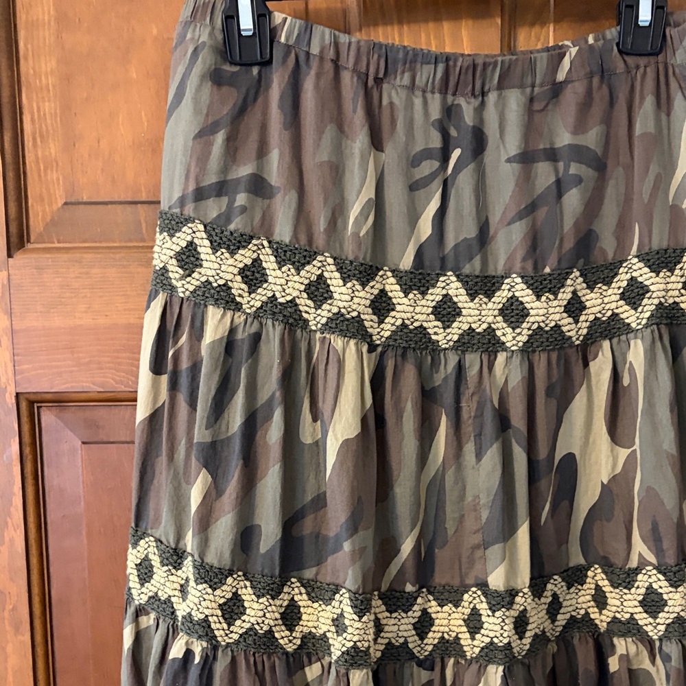 Mix Nouveau Camouflage Madi Skirt with Lace Trim - Picture 4 of 12